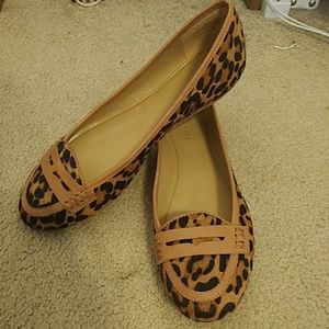 Never worn Nine West leopard calf hair loafers